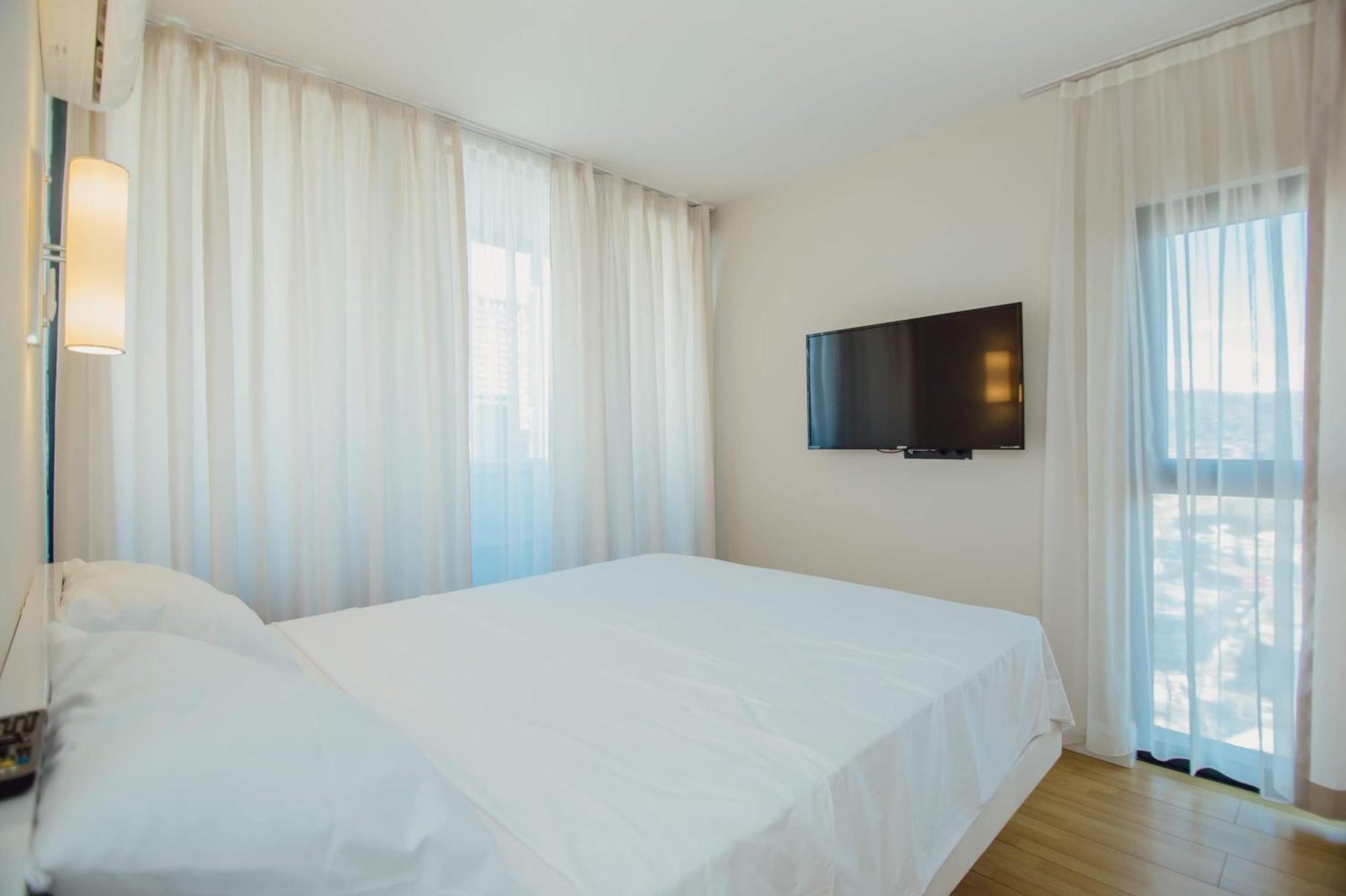 Orbi City Center Sea View Apart otel Batum Dış mekan fotoğraf